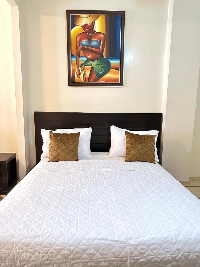 Aparta Hotel Roma ซานโตโดมิงโก ภายนอก รูปภาพ